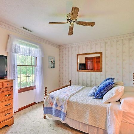 Charming Williamstown Retreat With Private Yard Villa Dış mekan fotoğraf
