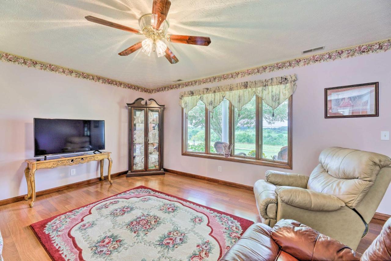 Charming Williamstown Retreat With Private Yard Villa Dış mekan fotoğraf