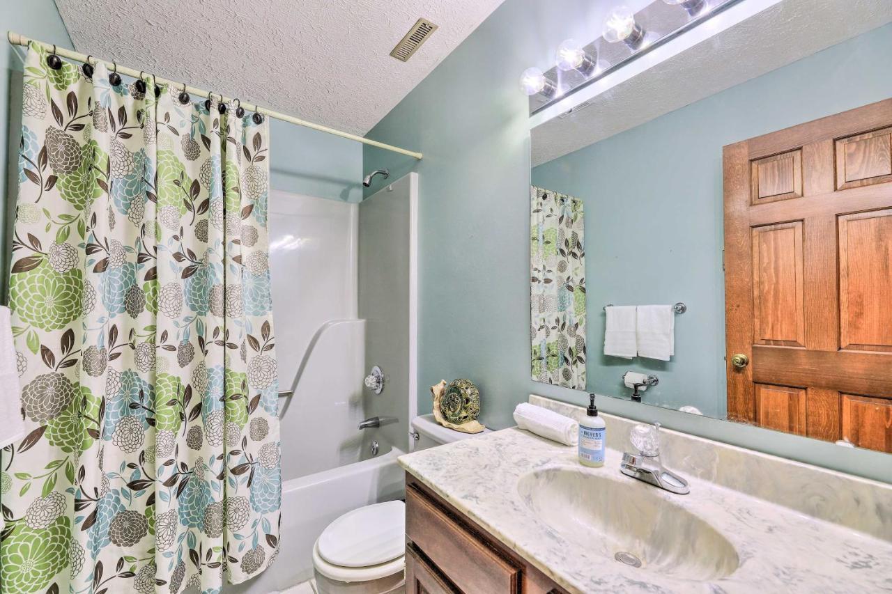 Charming Williamstown Retreat With Private Yard Villa Dış mekan fotoğraf